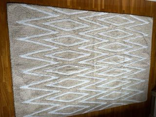 Alfombra beige y blanca - Lavable