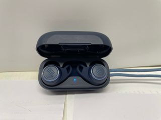 JBL Reflect Aero Cuffie True Wireless