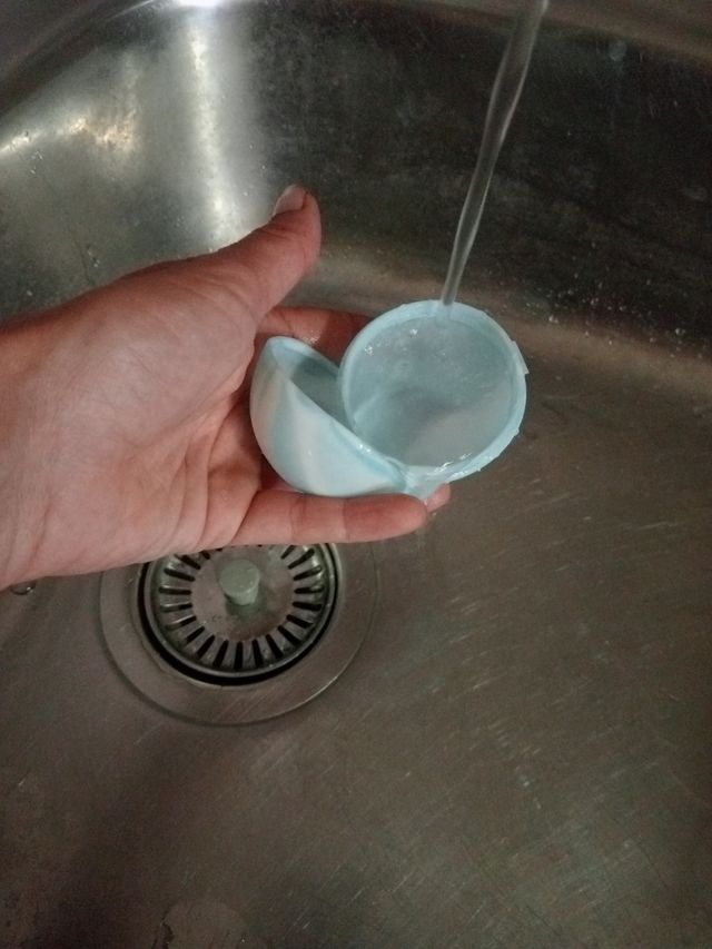 Juguetes playa: cubos, regadera