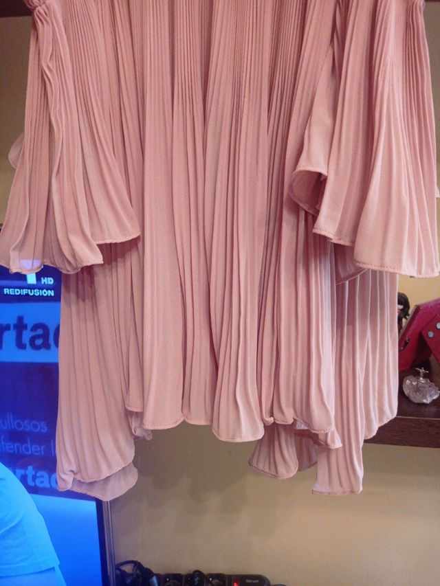 Blusa rosa plisada