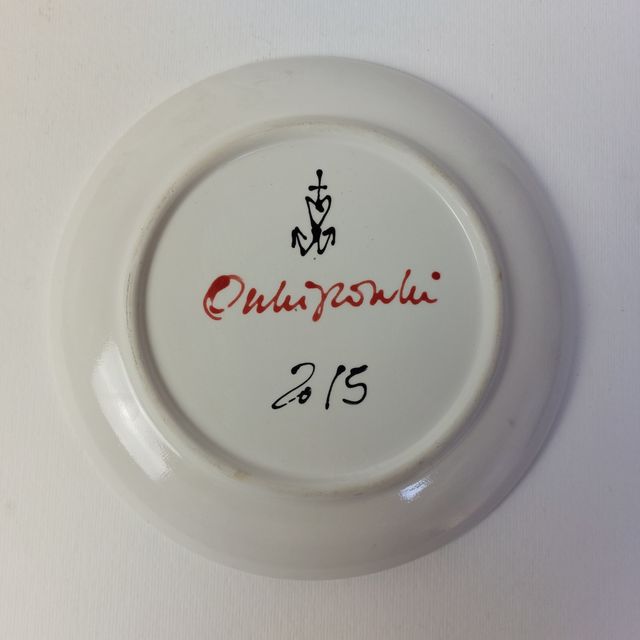 Piatto decorato a mano