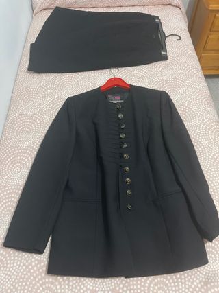 Traje chaqueta pantalón negro M