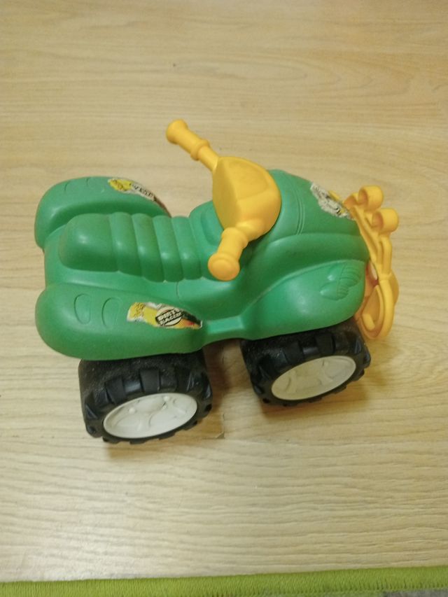 Moto 4 ruedas Juguete Infantil