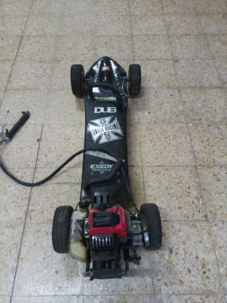 Skate motor gasolina