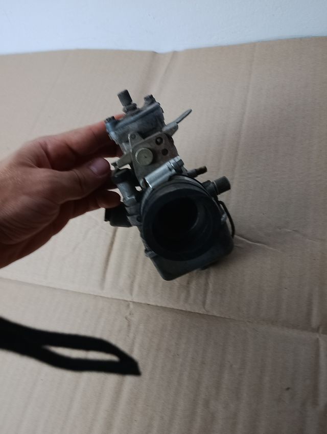 Carburador Bing 84/28mm