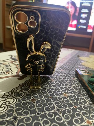 Carcasa iPhone 12 - Conejo dorado