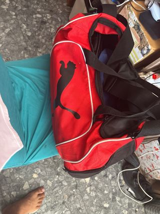 Mochila Puma roja gimnasio