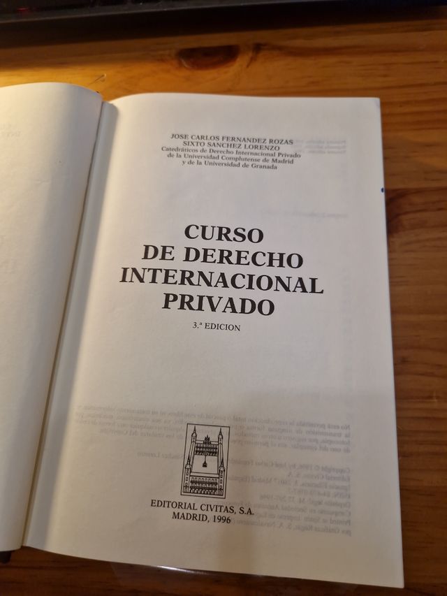 Curso de derecho internacional privado.