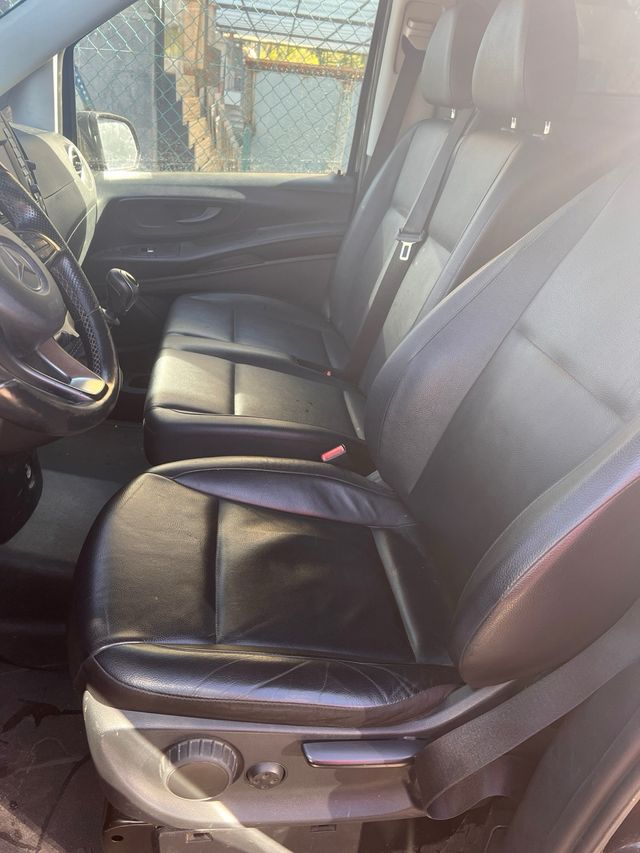 Asientos delanteros Mercedes Vito