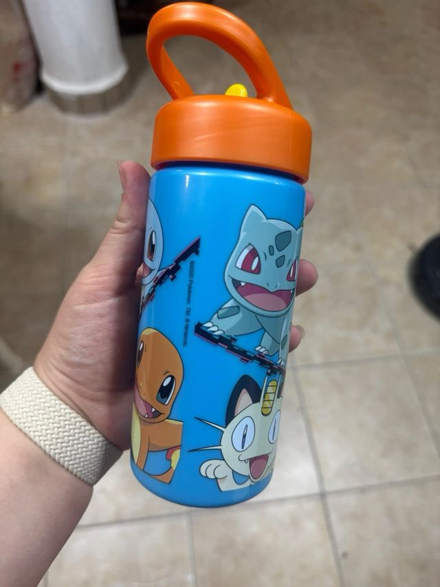 Garrafa de palha de plástico Pokémon