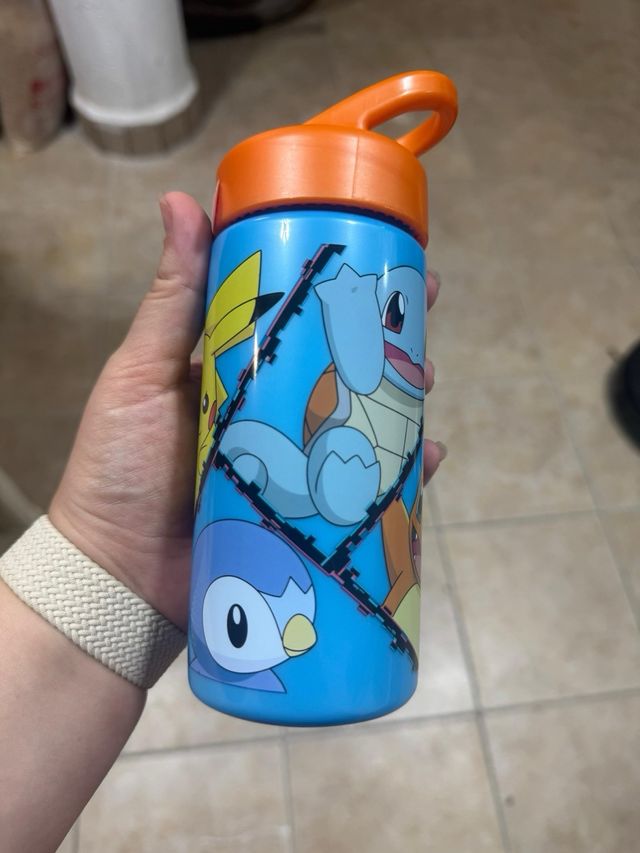 Garrafa de palha de plástico Pokémon