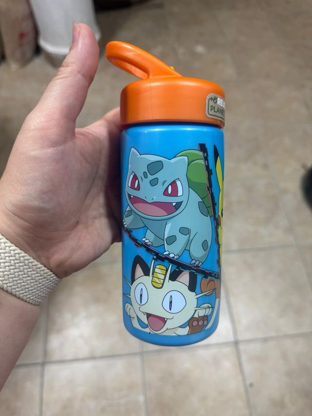 Garrafa de palha de plástico Pokémon