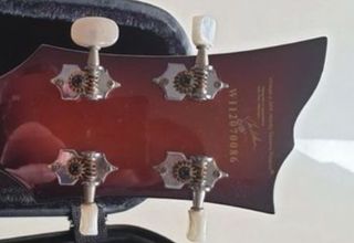Bajo Vintage estilo Hofner