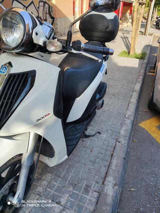 Scooter Piaggio carnaby Cruiser 300 
