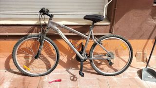 Bicicleta Btwin Rockrider 240