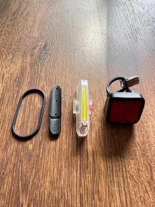 Luces bici Knog: Delantera y trasera.