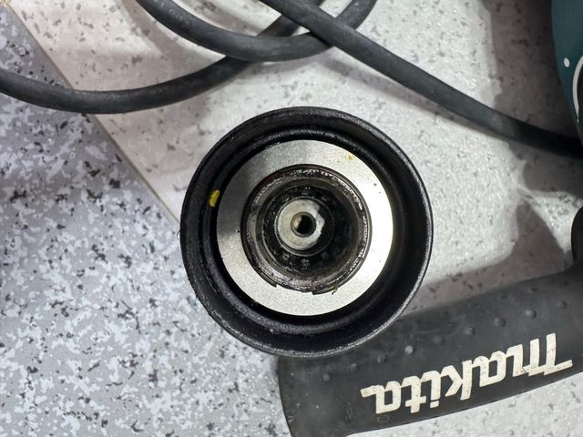 Martillo demoledor Makita HR2630T