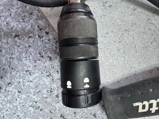 Martillo demoledor Makita HR2630T