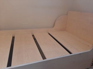 Cama estilo Montessori de madera abedul 90× 190.