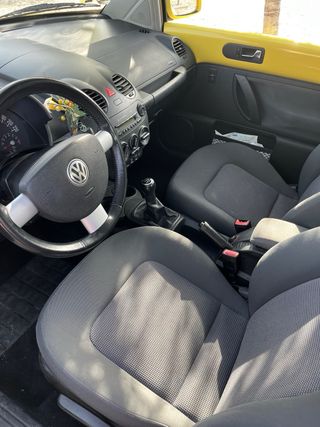 Volkswagen New beetle 2004