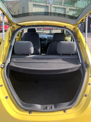 Volkswagen New beetle 2004