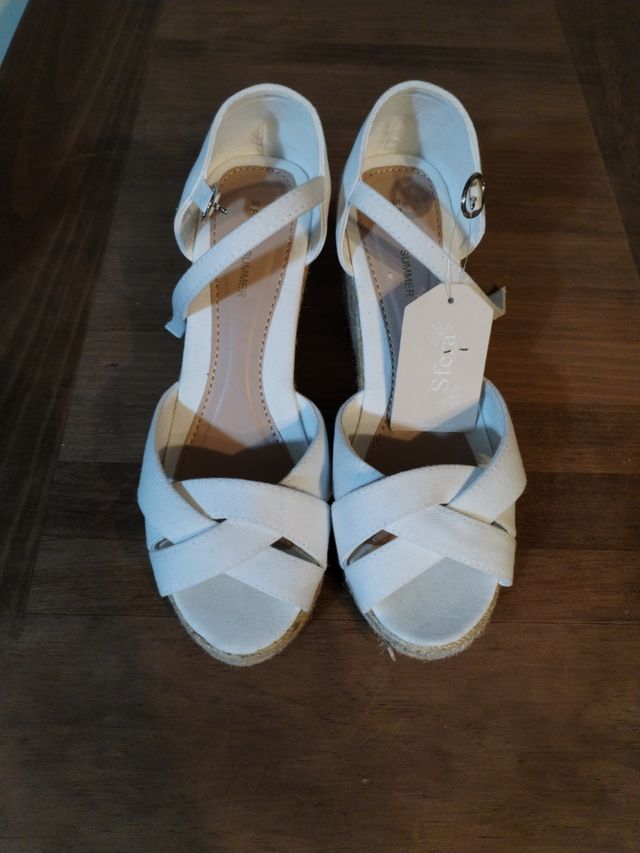Sandalias cuña esparto blancas