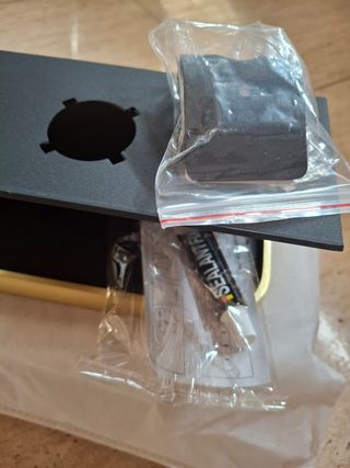 Soporte para rizador o secador Dyson - NUEVO.