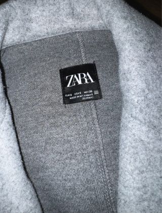 Abrigo Largo Gris de Zara
