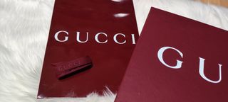 Caja y bolsa Gucci 