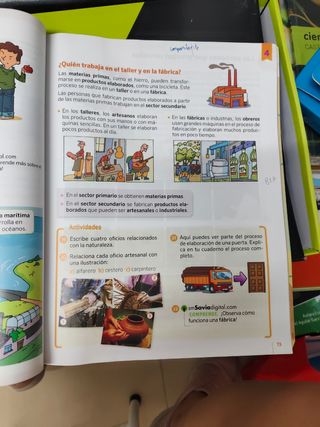 Libro de Ciencias Sociales de 3 primaria.Ed. SM