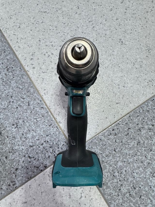 Taladro Makita DDF482 + 2 baterías