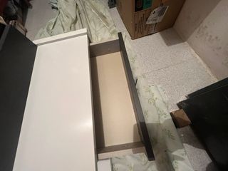 Mueble recibidor gris y blanco