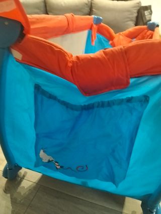 Cuna de viaje portátil + colchón 