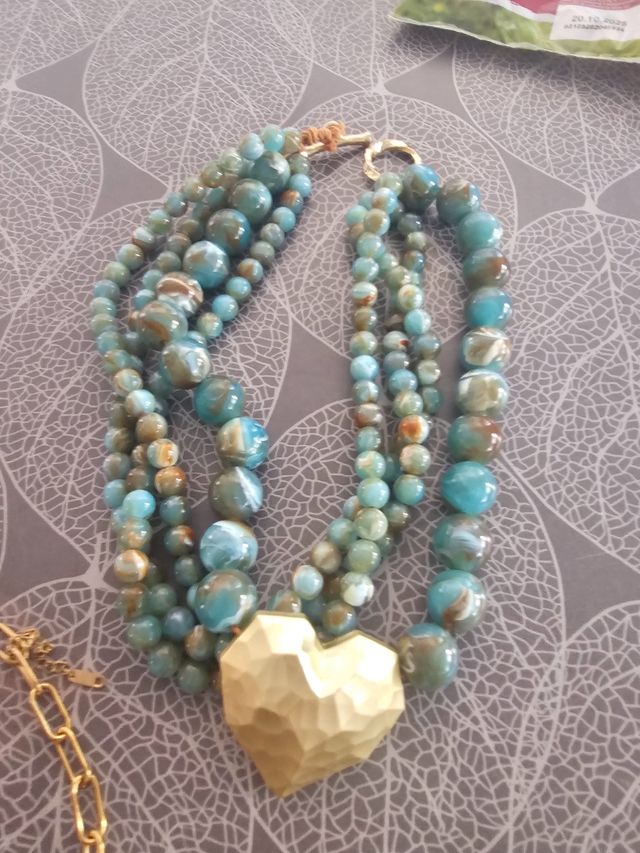 Collar y pendientes turquesa y dorado