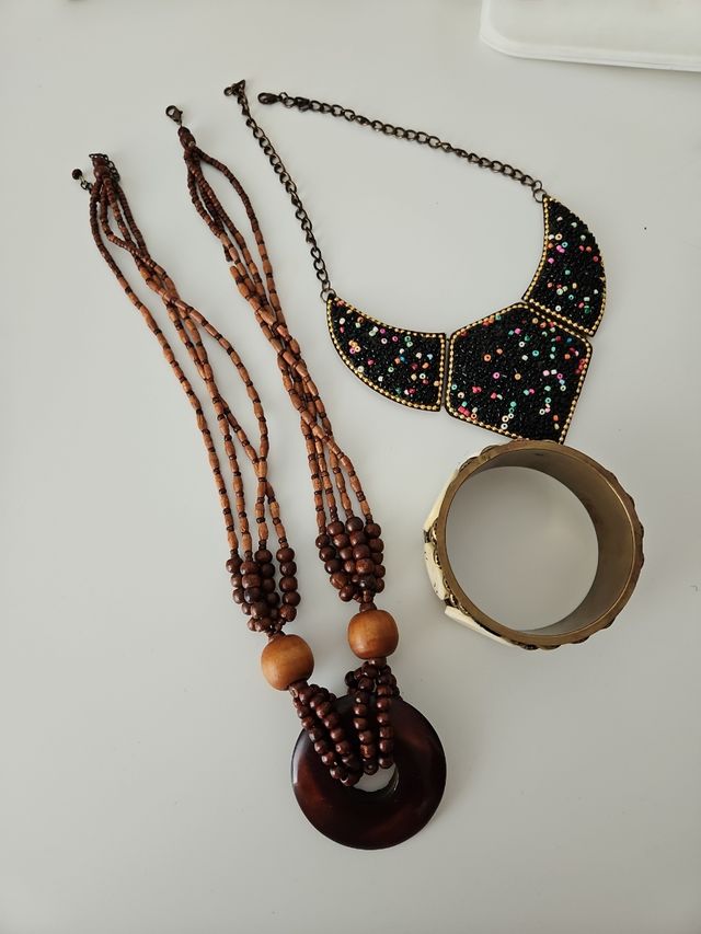 Collares y Pulsera - Bisutería