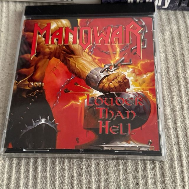 Taburete negro de batería, guitarra, .. + CD y DVD