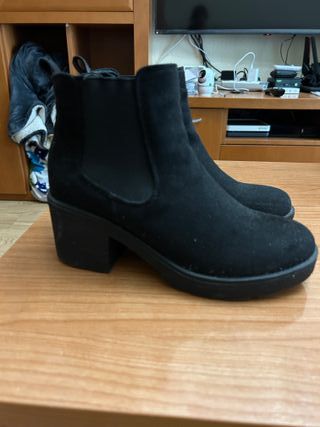 Botines negros mujer