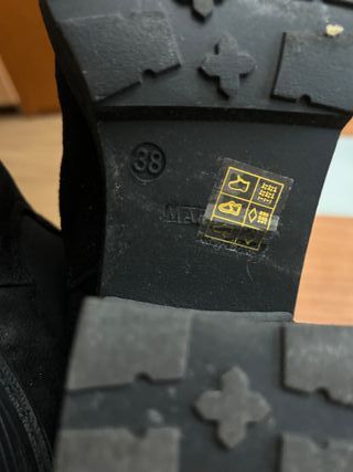 Botines negros mujer