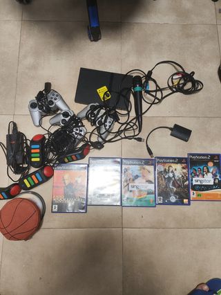 PS2 (PlayStation 2) + juegos + complementos 
