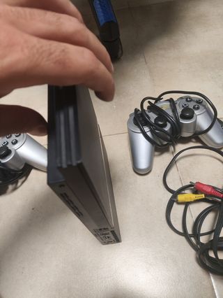 PS2 (PlayStation 2) + juegos + complementos 