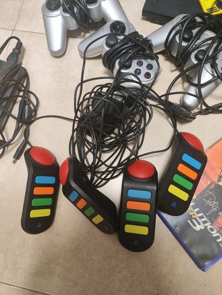 PS2 (PlayStation 2) + juegos + complementos 