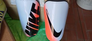 Espinilleras NIKE Mercurial fútbol y fútbol sala