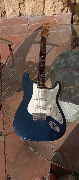 Guitarra Fender Squire Bullet