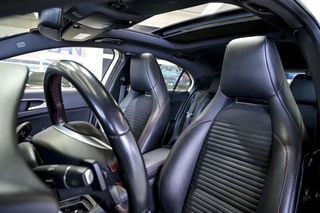 Mercedes Clase A MERCEDES-BENZ  A 180 d AMG Line 