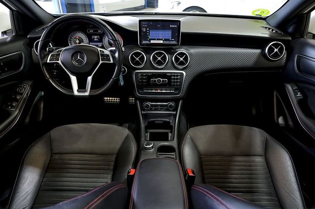 Mercedes Clase A MERCEDES-BENZ  A 180 d AMG Line 