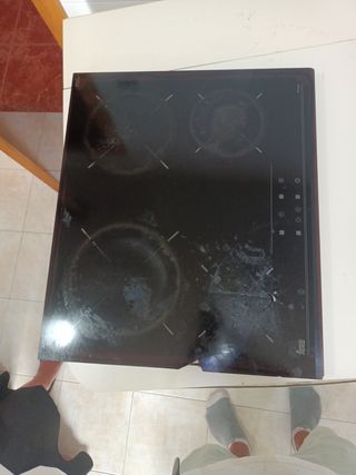 REGALO Vitrocerámica Teka - 4 fuegos (1 roto)