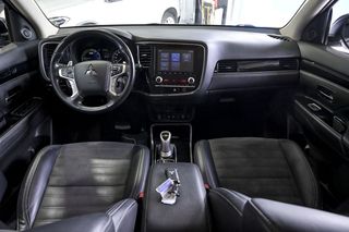 Mitsubishi Outlander   2.4 PHEV Kaiteki Auto 4WD 