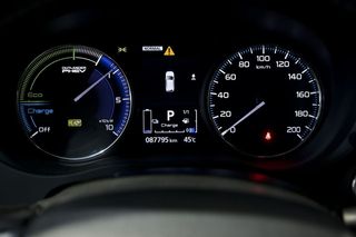 Mitsubishi Outlander   2.4 PHEV Kaiteki Auto 4WD 