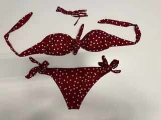 Bikini rojo lunares blanco