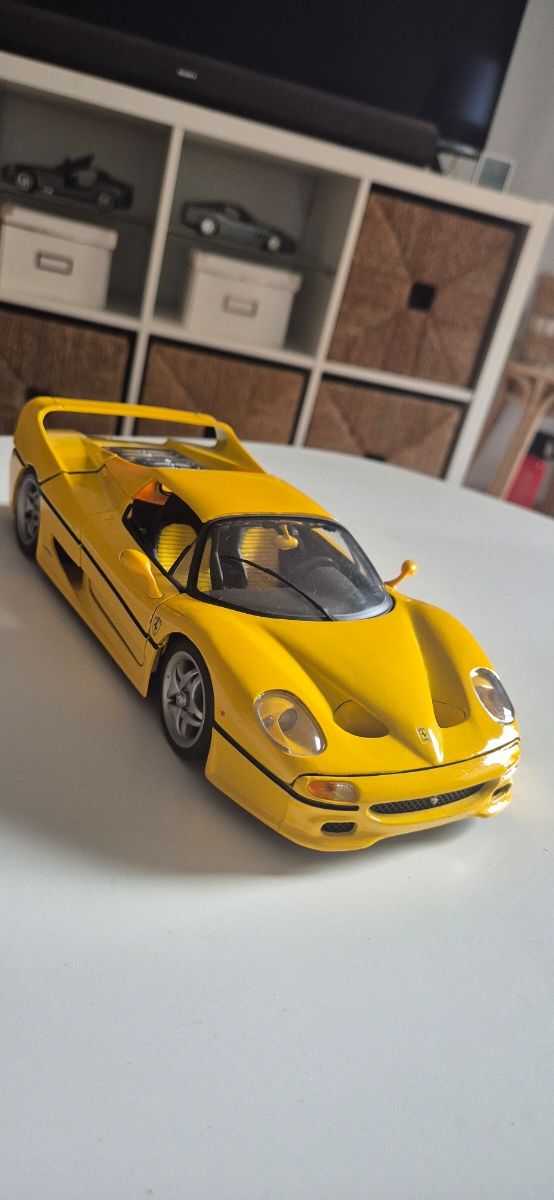 Ferrari F50 1/18 amarillo
